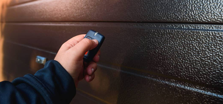 automatic door opener with remote control in Kerman