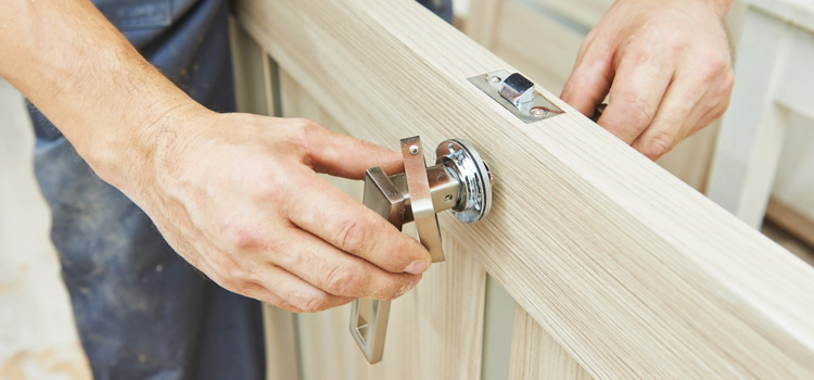 interior door repair Kerman